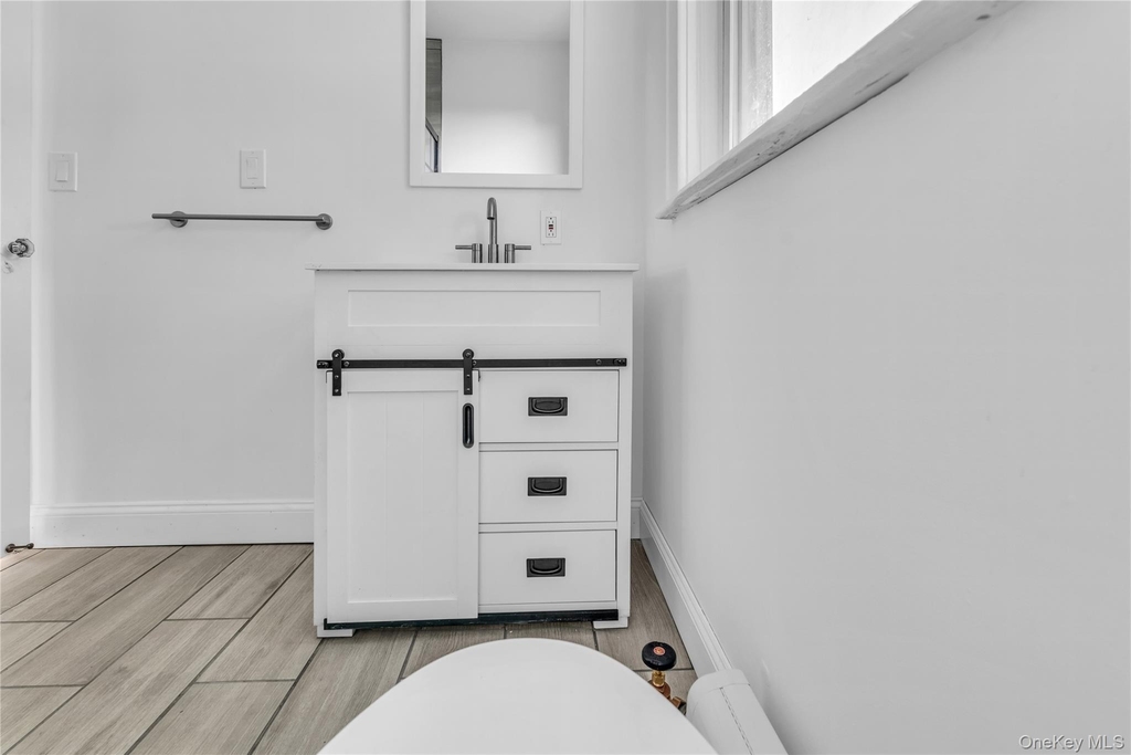 127 Maple Avenue - Photo 9