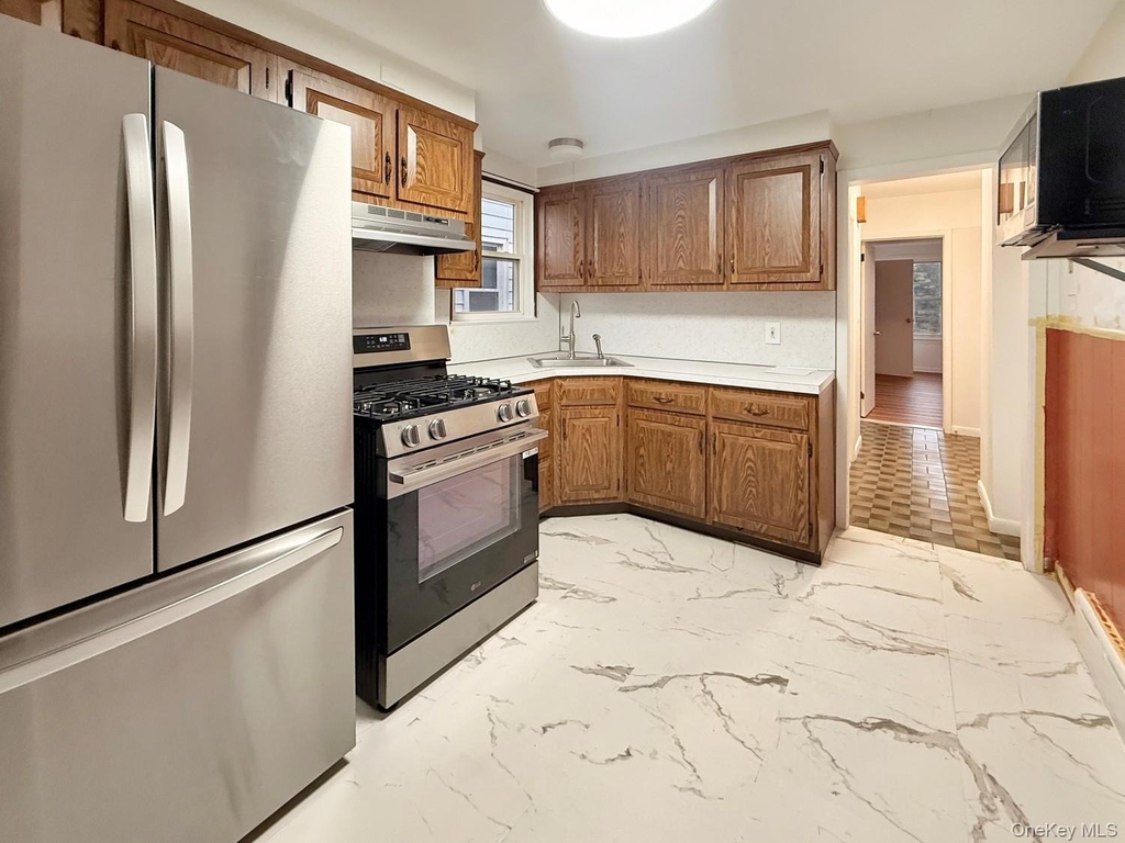 104 Waring Place - Photo 3
