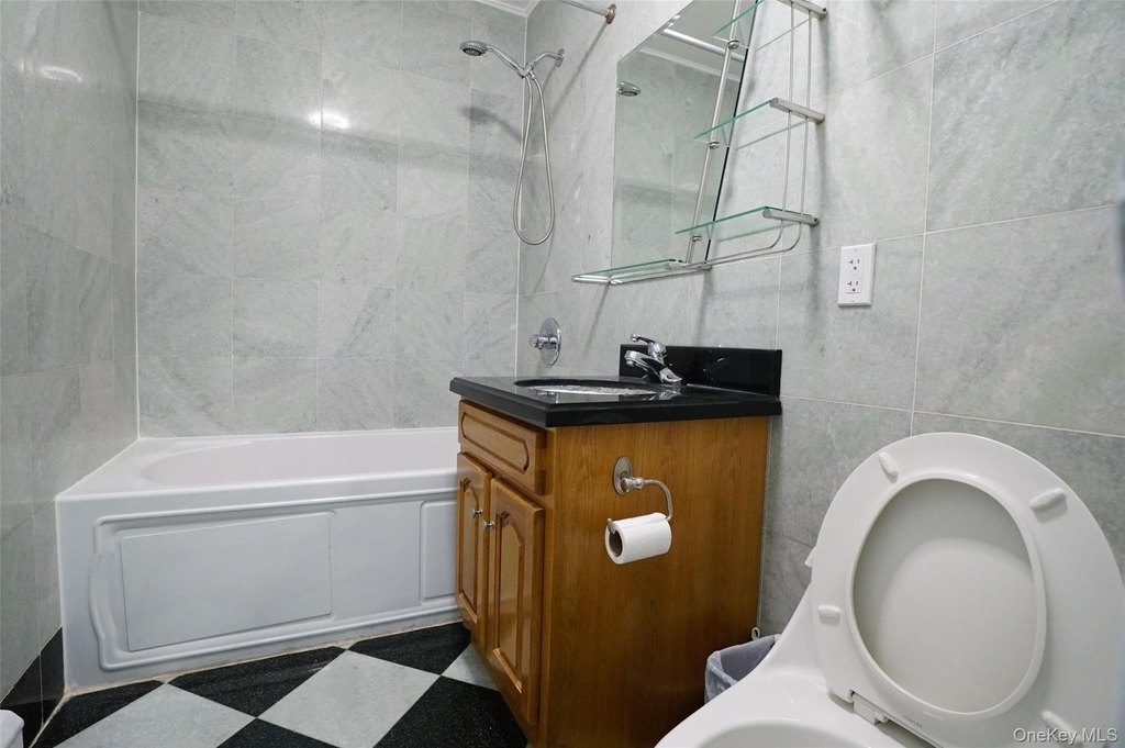 52-11 Seabury Street - Photo 7