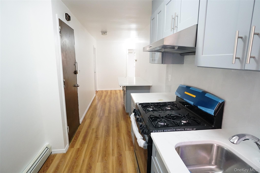 52-11 Seabury Street - Photo 2
