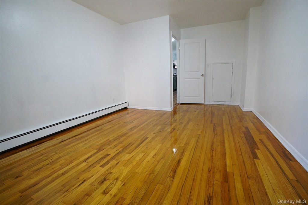 52-11 Seabury Street - Photo 5