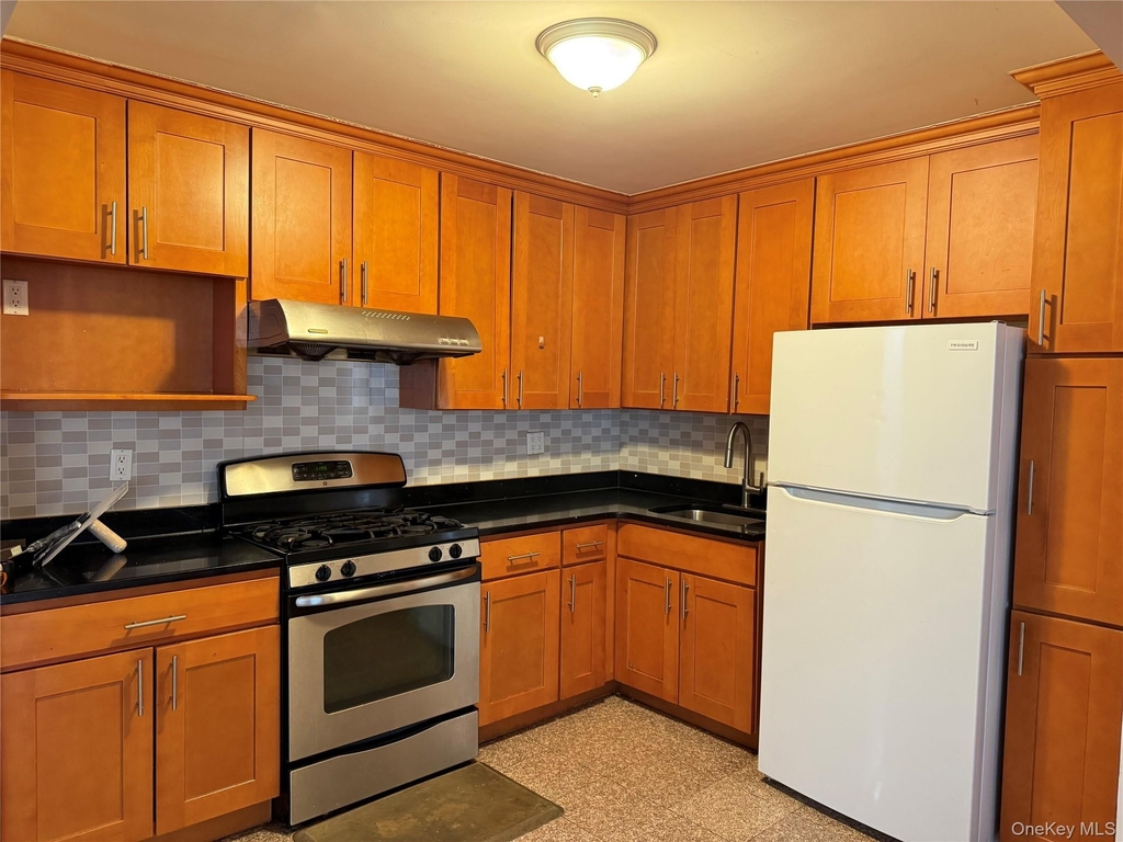 13425 59th Avenue - Photo 0