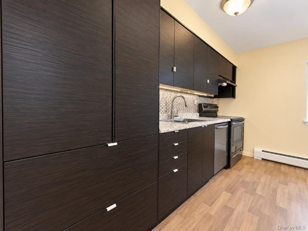 2 Fortune Road W - Photo 8