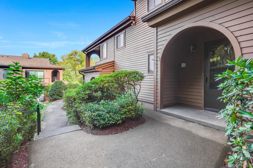 22 Cedar Pond Lane - Photo 2
