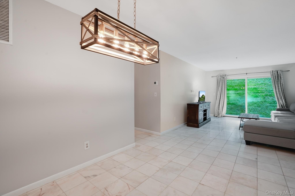22 Cedar Pond Lane - Photo 7