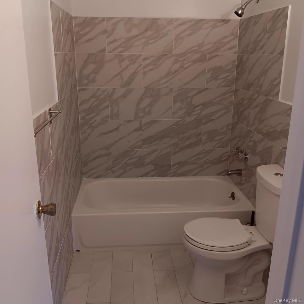 200 Hilton Avenue - Photo 32