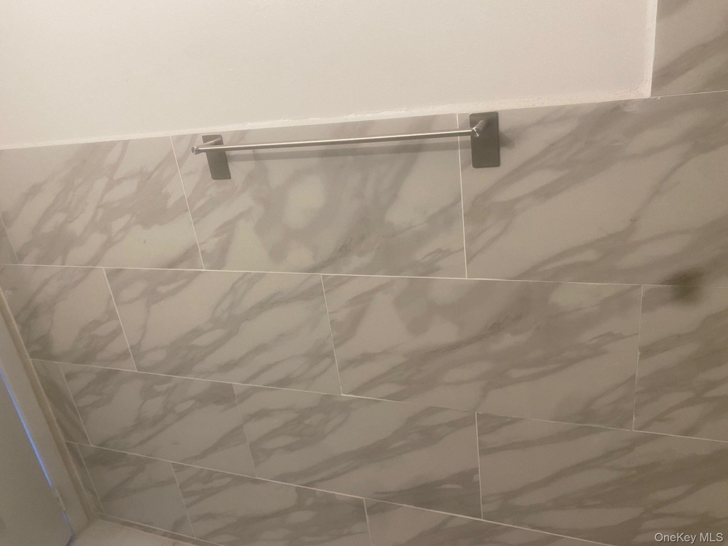 200 Hilton Avenue - Photo 21