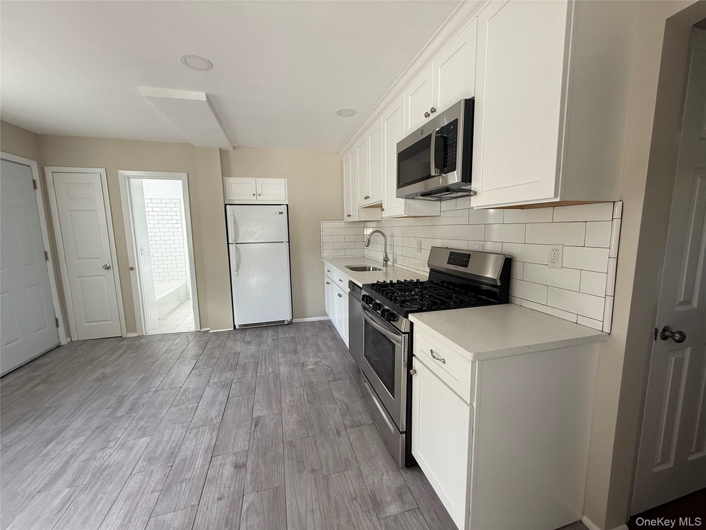 37 Edgemont Road - Photo 2