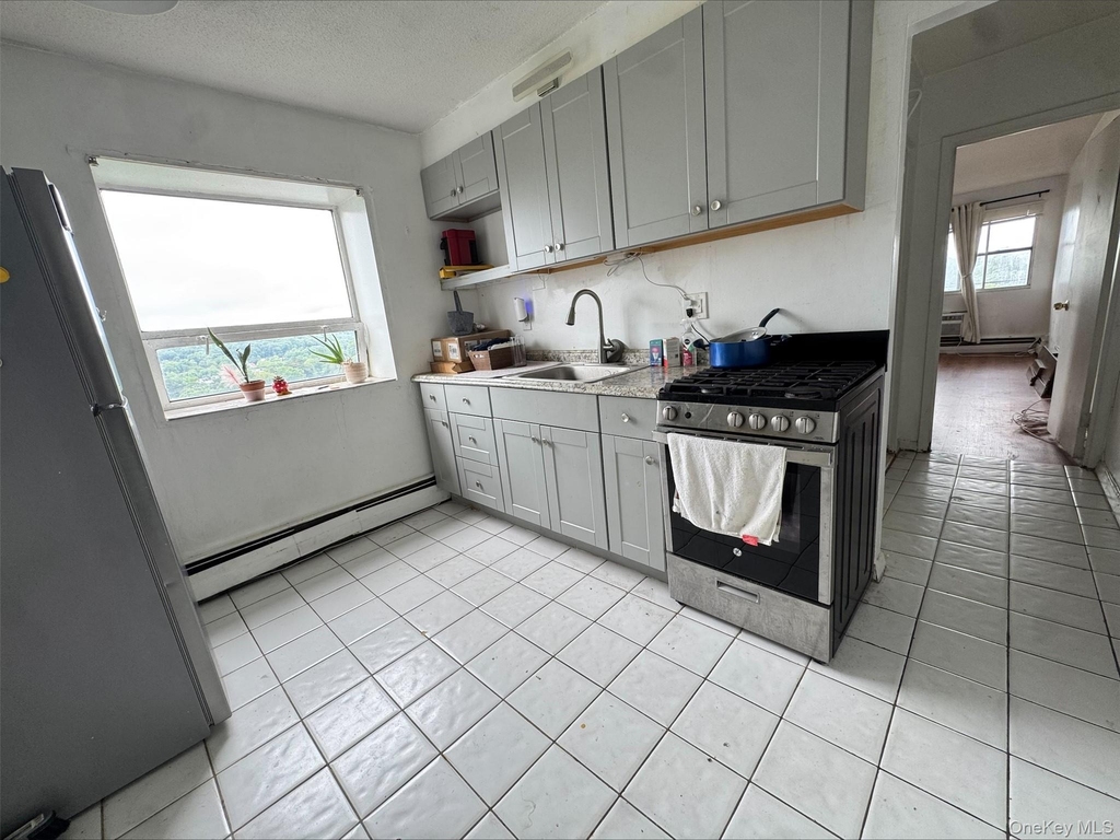 1523 Central Park Avenue - Photo 3