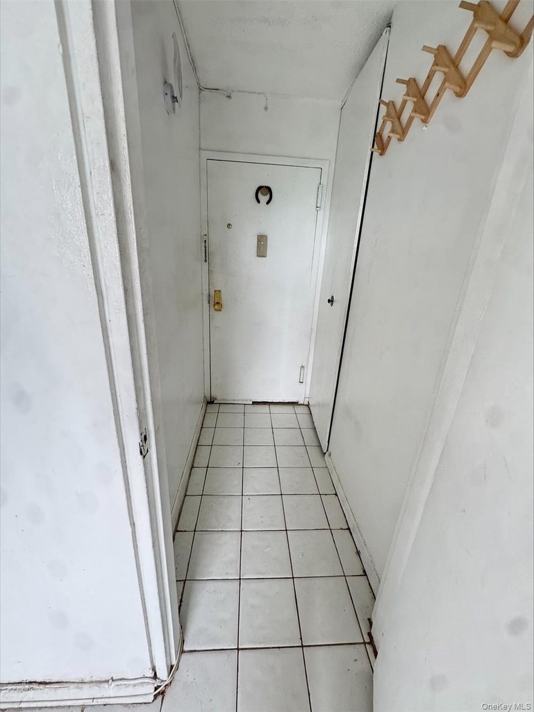 1523 Central Park Avenue - Photo 2