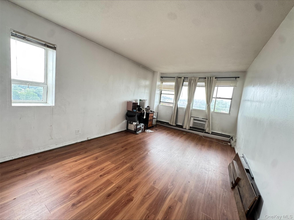 1523 Central Park Avenue - Photo 6