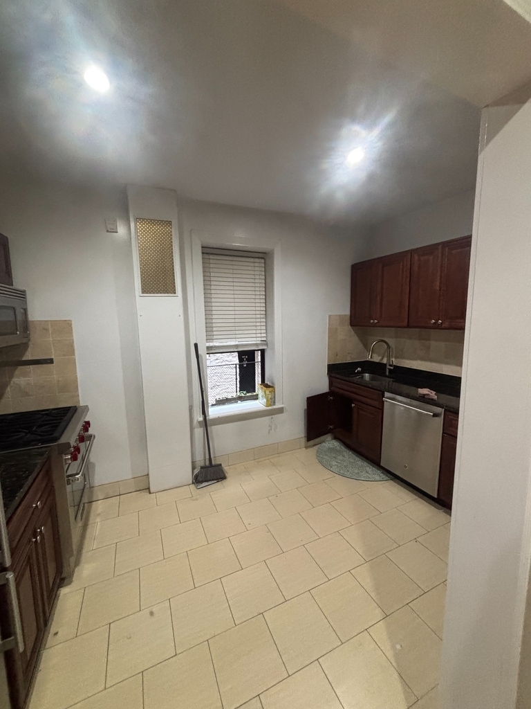 651 West 171st Street - Photo 5