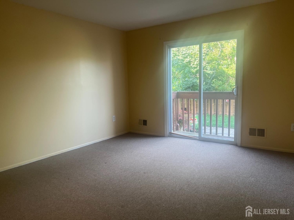 109 Michaels Court - Photo 6
