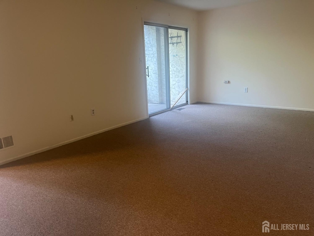 109 Michaels Court - Photo 8