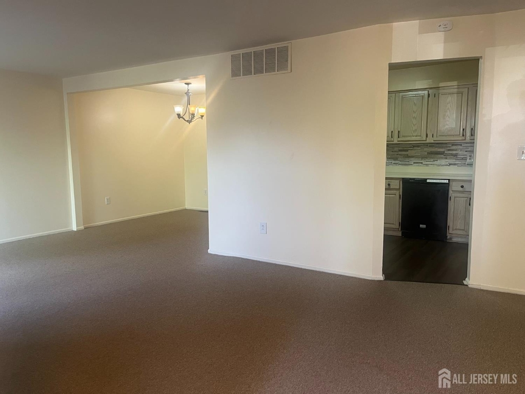 109 Michaels Court - Photo 5
