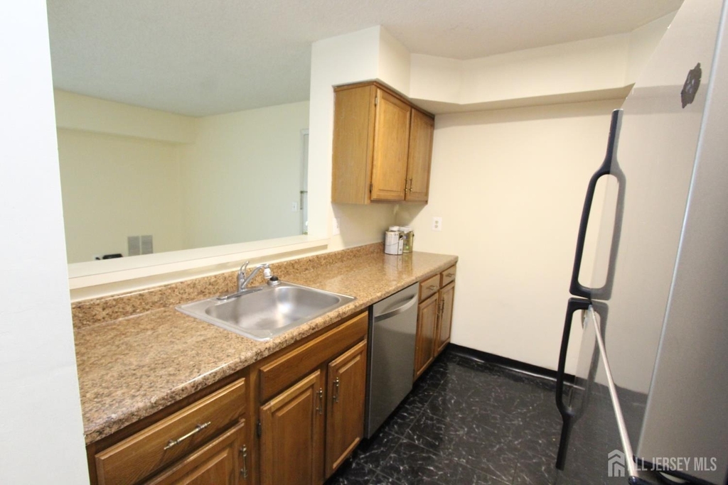 1105 Aspen Drive - Photo 6