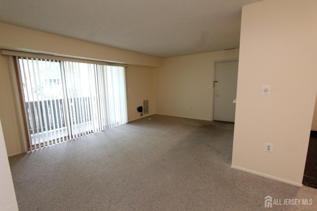 1105 Aspen Drive - Photo 3