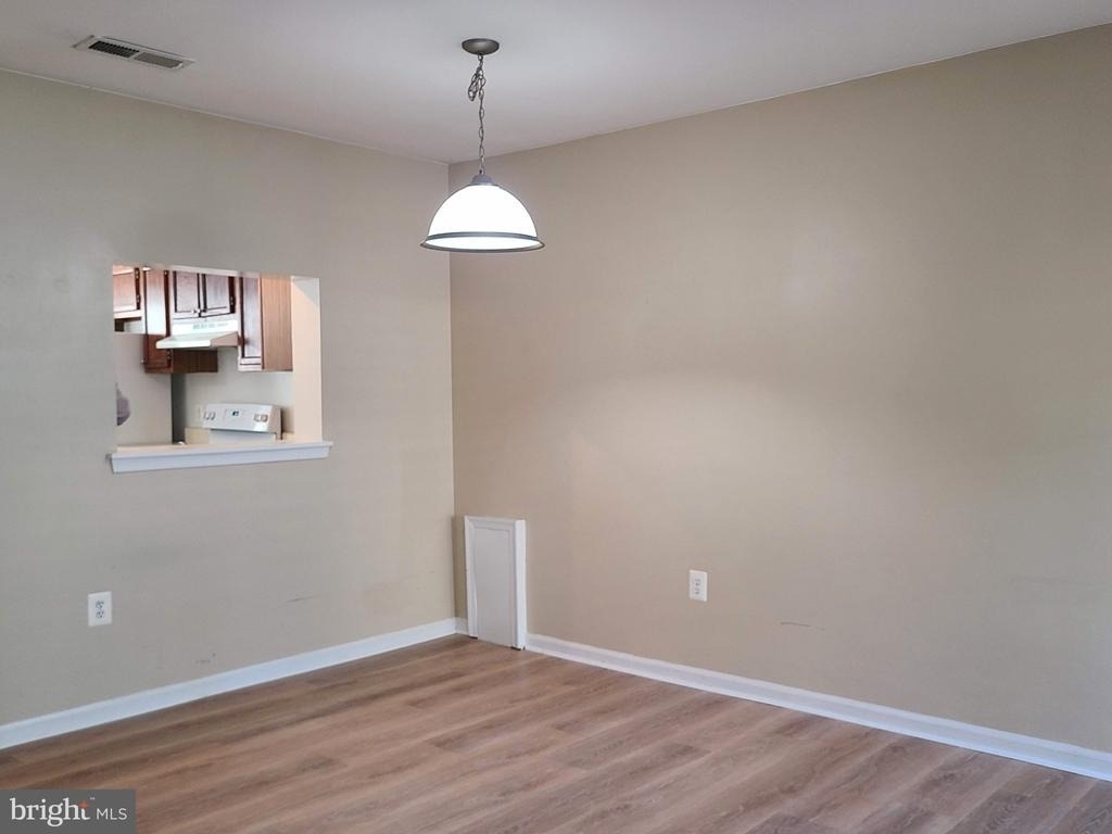 207 Heritage Commons Drive - Photo 3