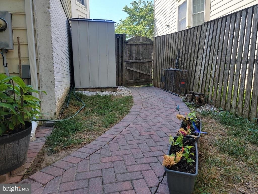 7843 Blue Gray Circle - Photo 51