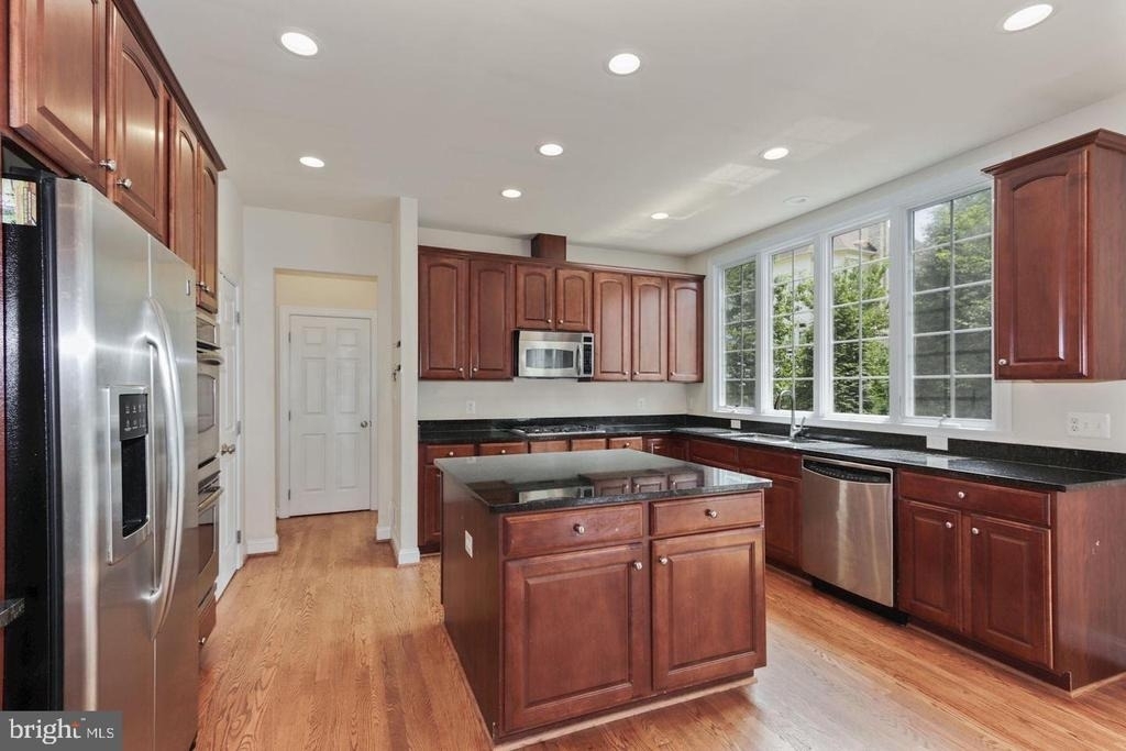 8409 Link Hills Loop - Photo 10