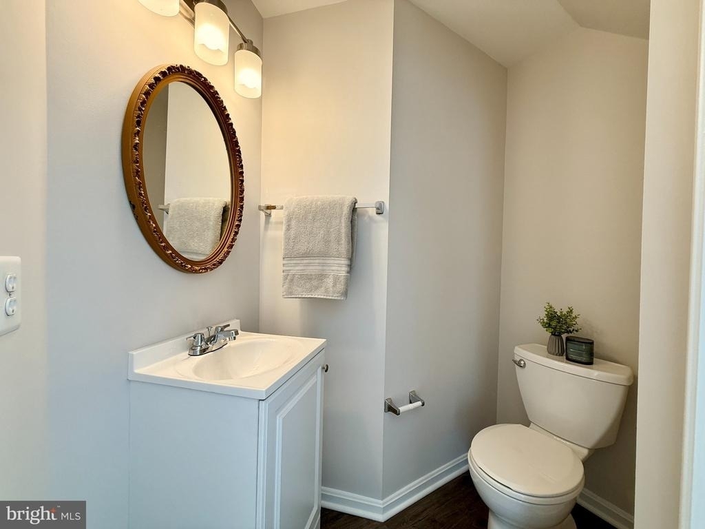 46924 Courtyard Square - Photo 11