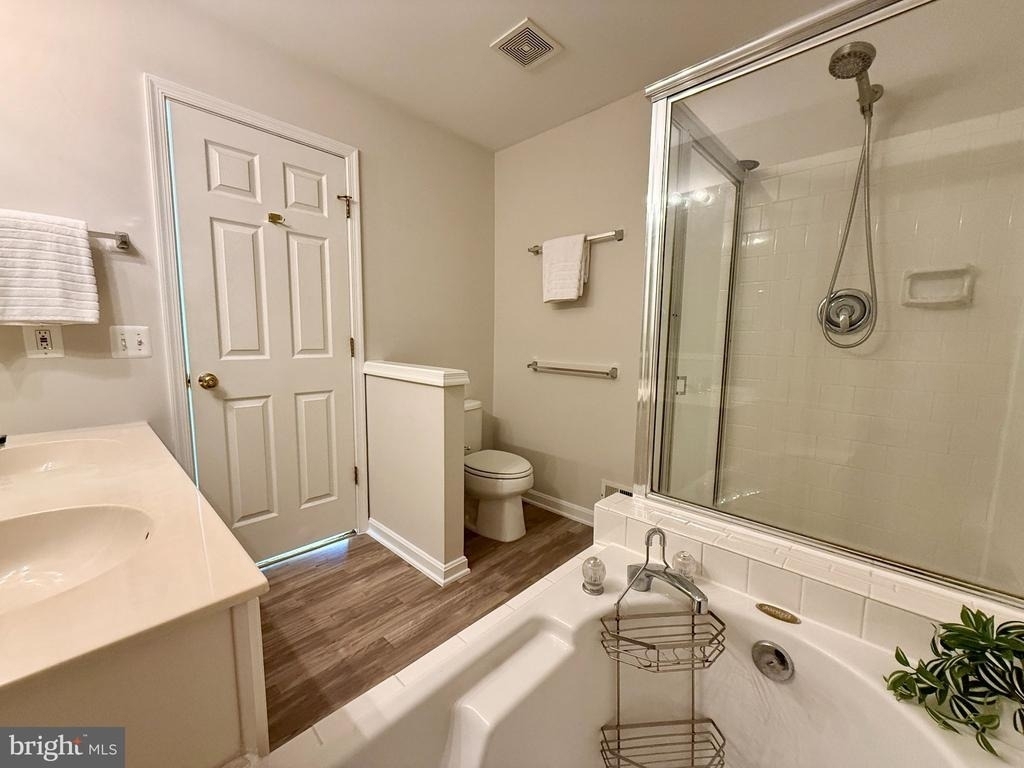 46924 Courtyard Square - Photo 19