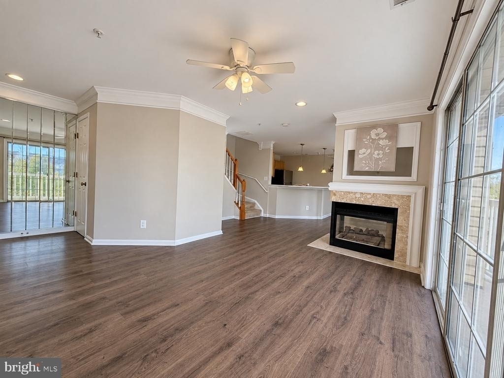 46924 Courtyard Square - Photo 4