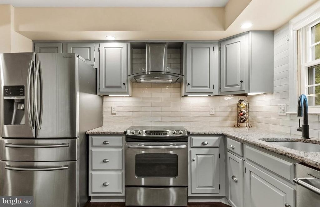 5459 Cheshire Meadows Way - Photo 3