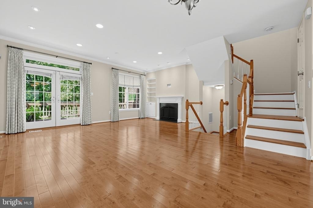 6019 Katelyn Court - Photo 2