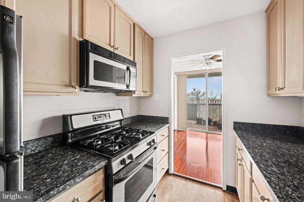 301 N Beauregard Street - Photo 20