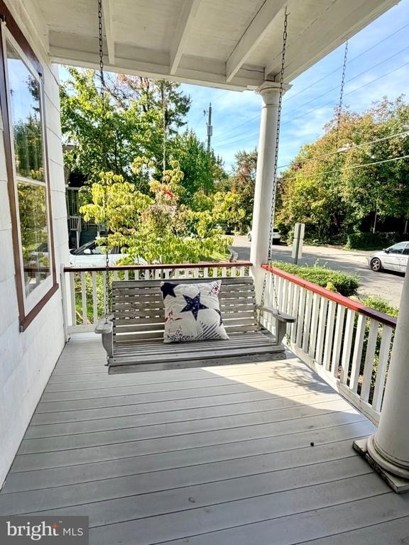 909 N Ivy Street - Photo 4