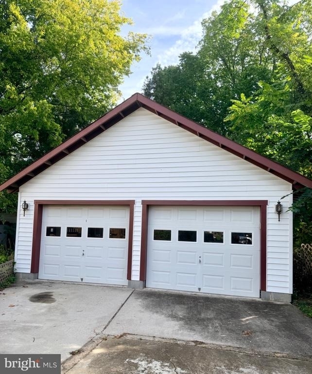 909 N Ivy Street - Photo 14