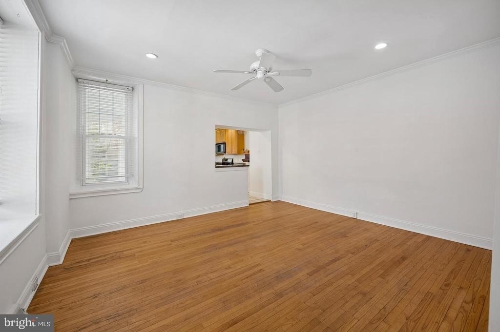 447 Dupont Street - Photo 4
