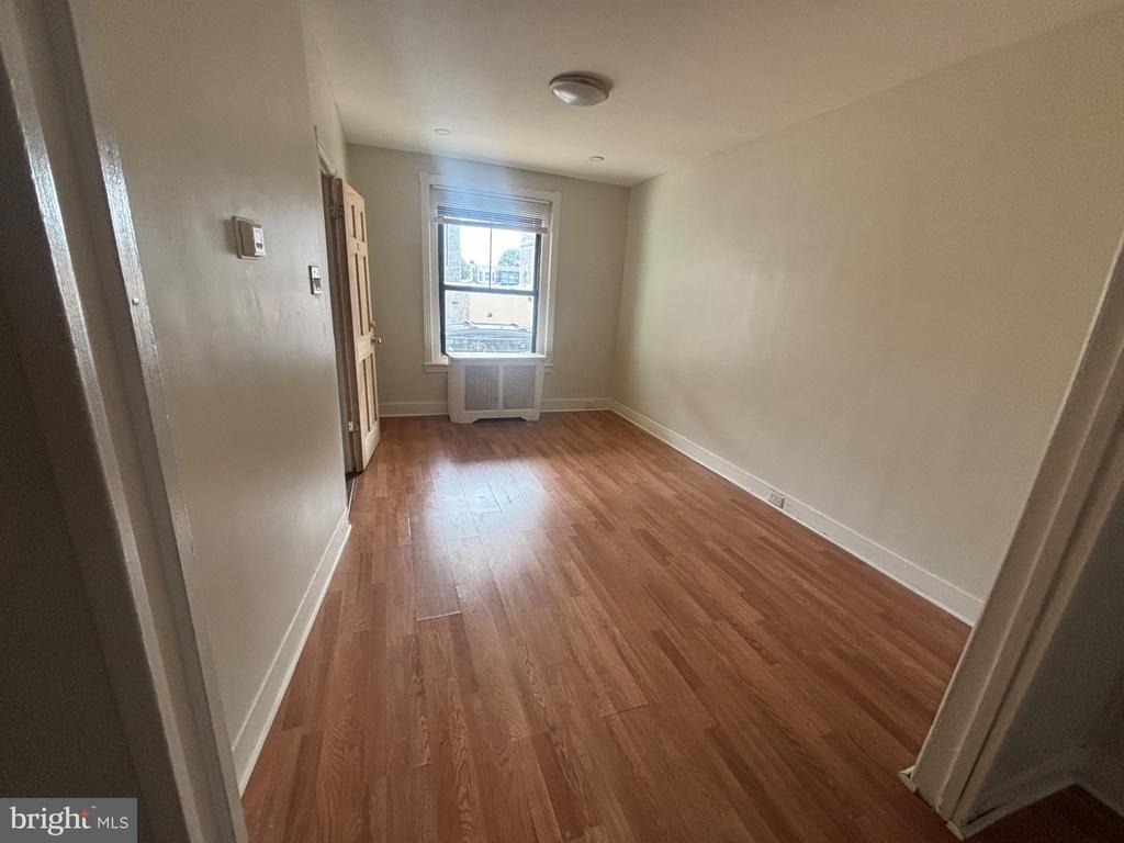 725 Cornwall Street E - Photo 7