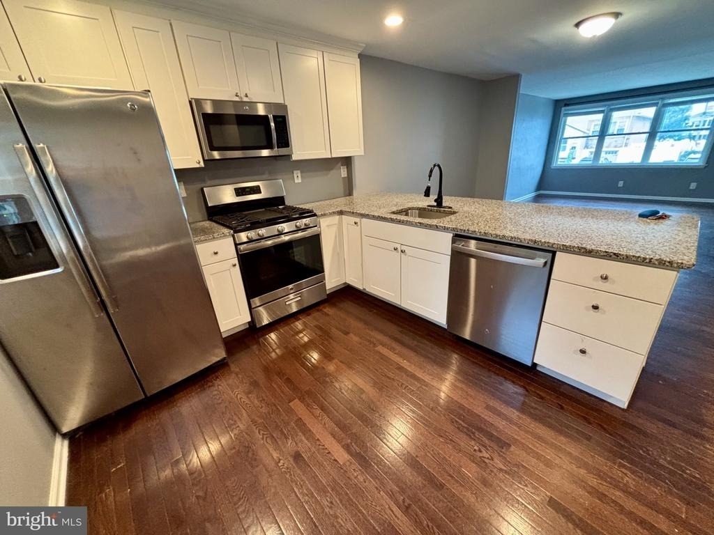 3657 N Hereford - Photo 10