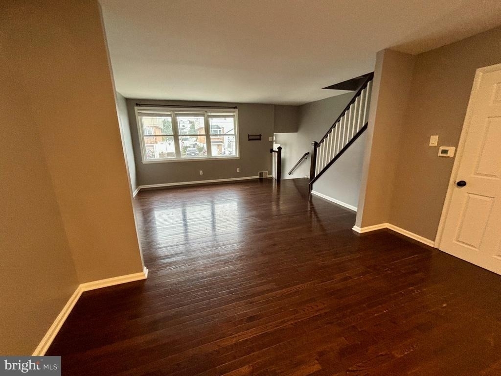 3657 N Hereford - Photo 2