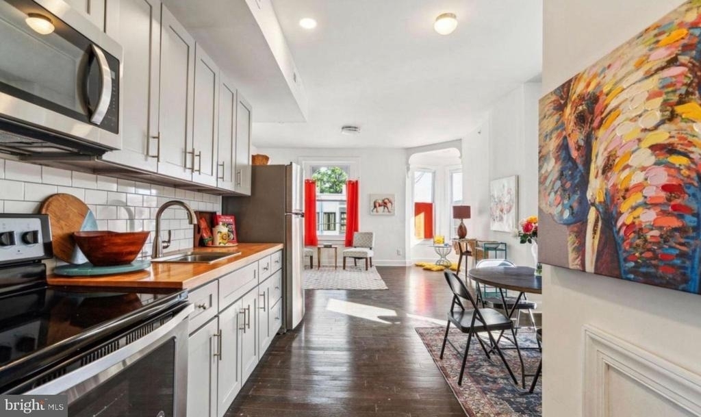 2814 W Oxford Street - Photo 0