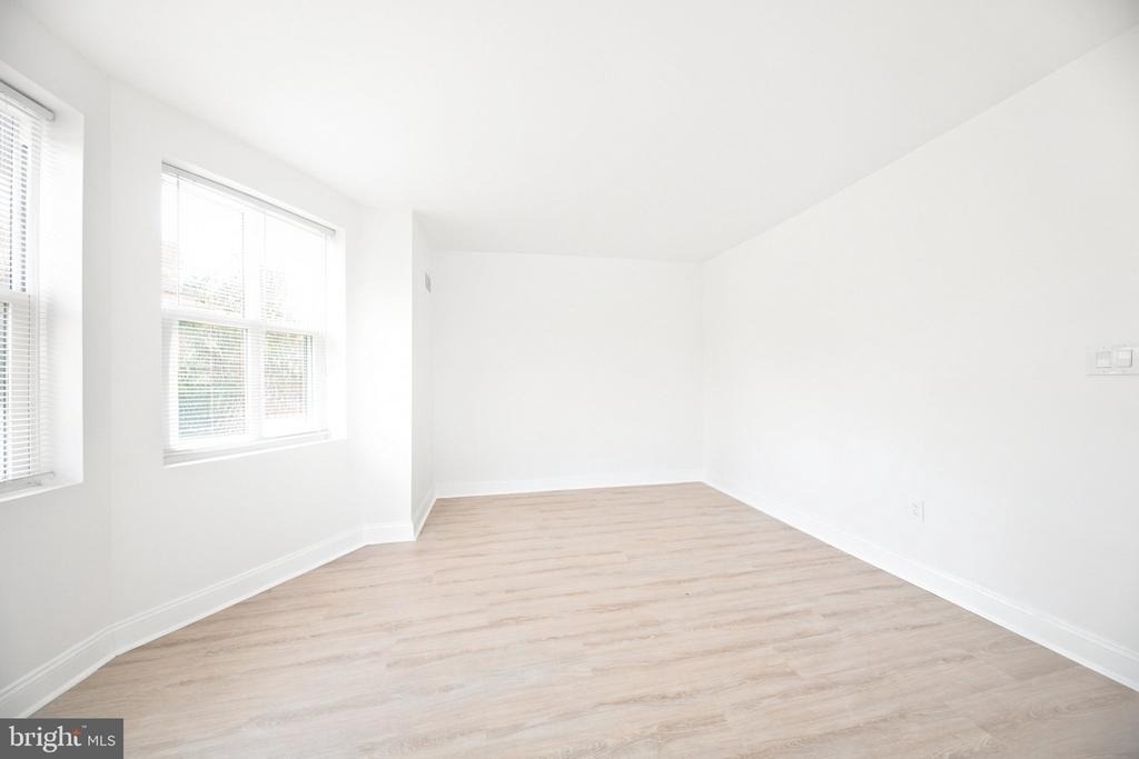 5104 Warrington Avenue - Photo 22
