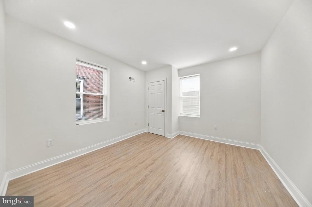 5104 Warrington Avenue - Photo 31