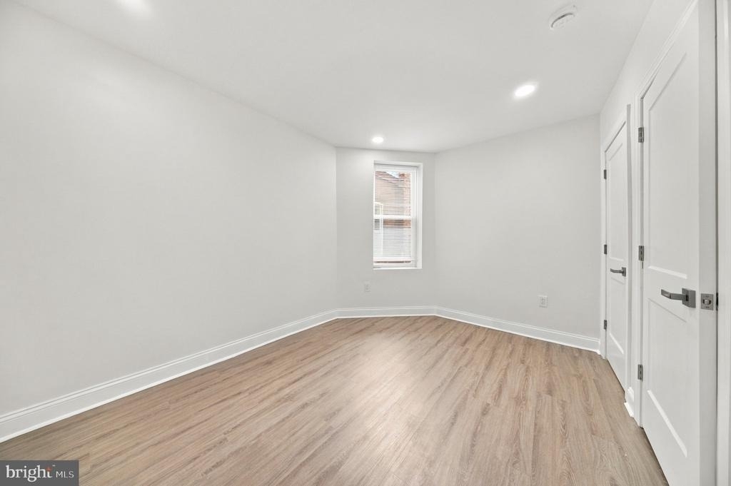 5104 Warrington Avenue - Photo 28