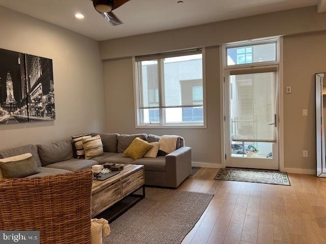 817 Lawrence St - Photo 7