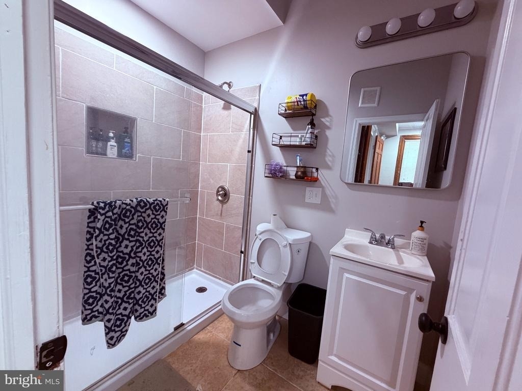 905 Swede Street - Photo 8