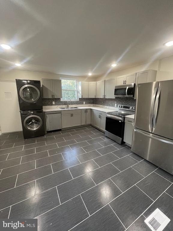 213 W Baltimore Avenue - Photo 0