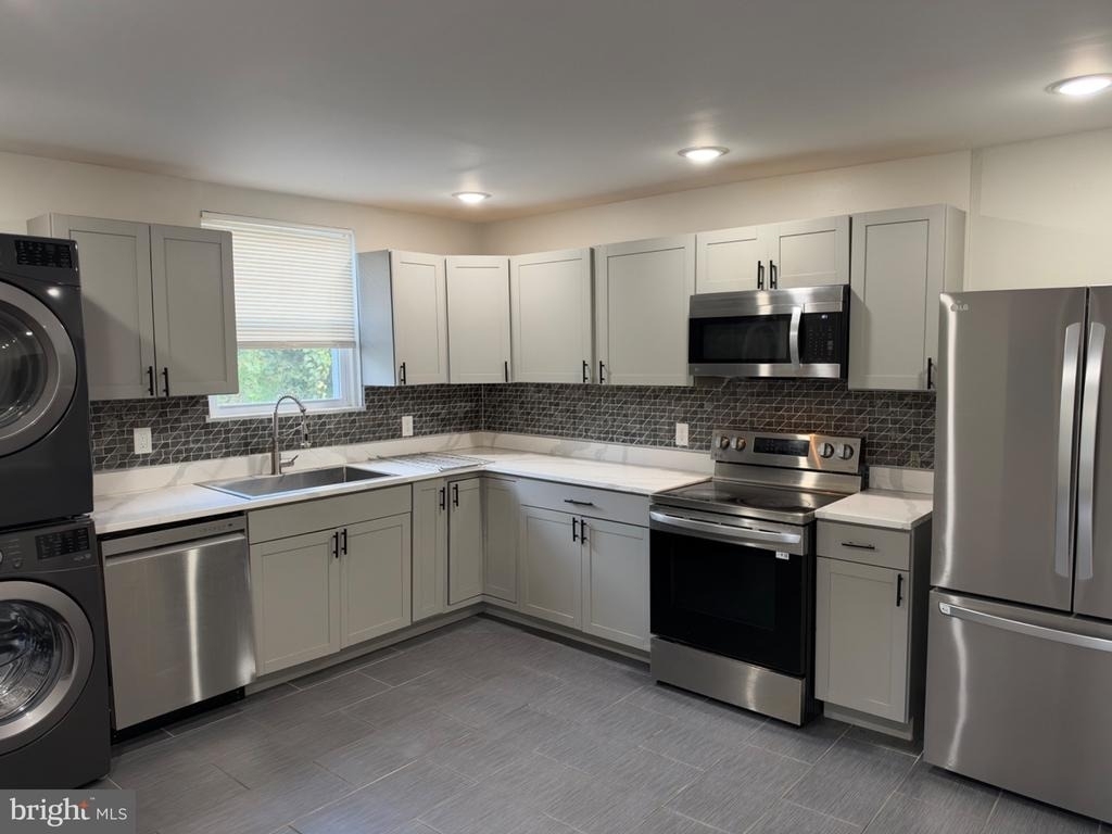 213 W Baltimore Avenue - Photo 6