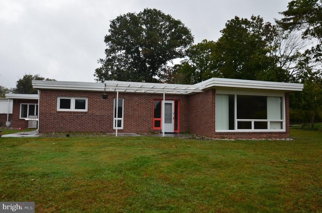 181 Cranbury Road - Photo 1
