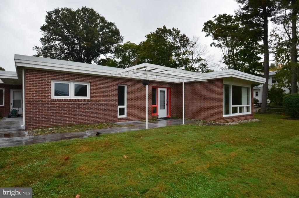 181 Cranbury Road - Photo 0