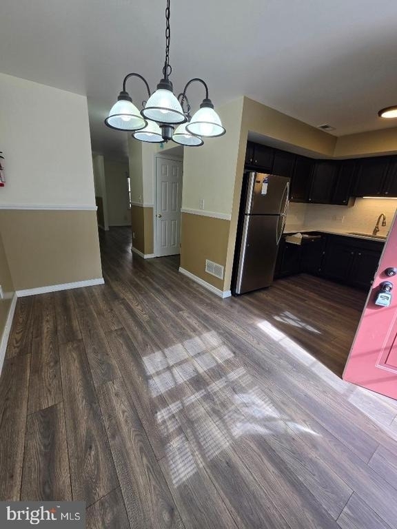 102 Royal Court Lane N - Photo 9