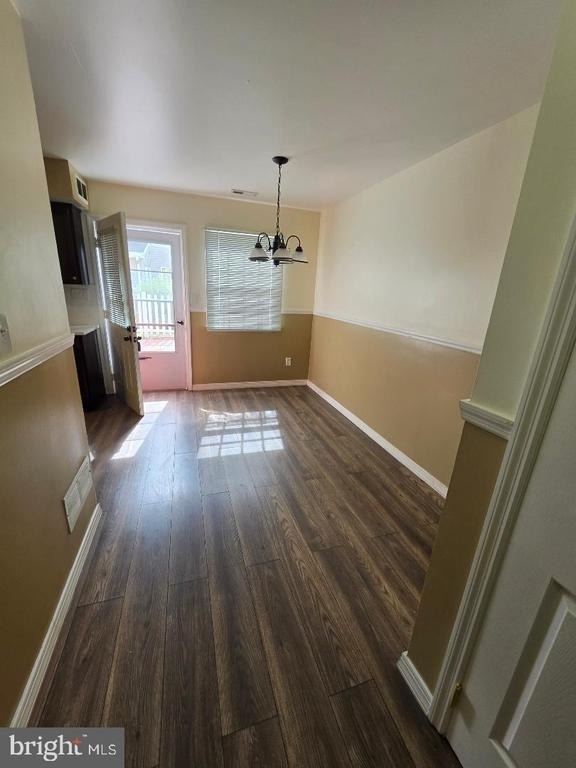 102 Royal Court Lane N - Photo 17