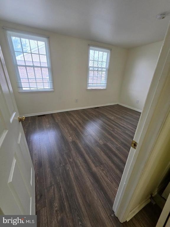 102 Royal Court Lane N - Photo 35