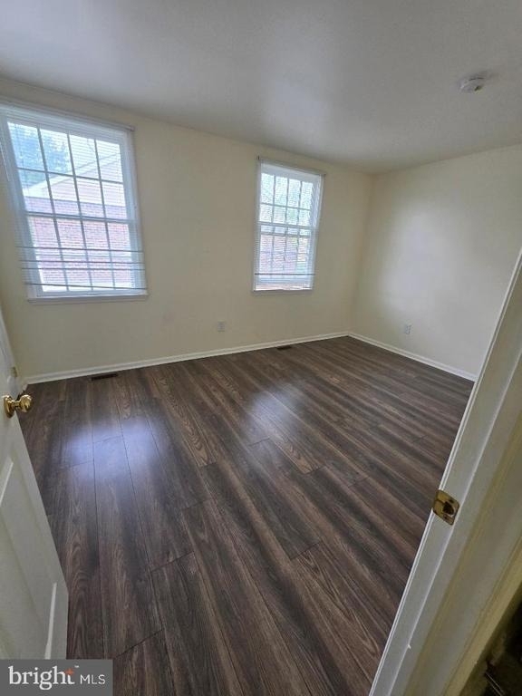 102 Royal Court Lane N - Photo 22